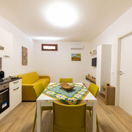I Re Di Sicilia 2 Apartment Palermo Bagian luar foto